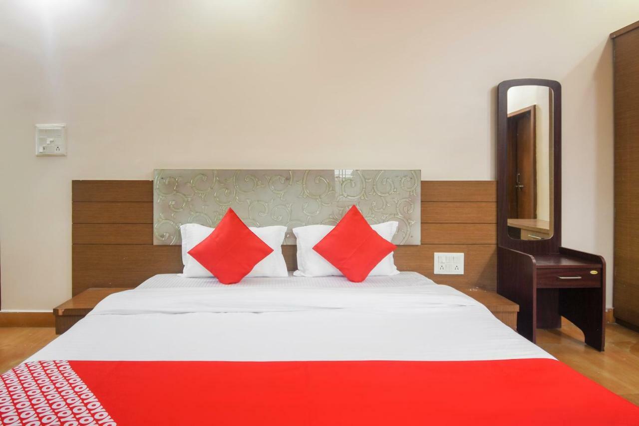 Oyo 47464 Hotel The Country Club Bilaspur (Chhattisgarh) Ngoại thất bức ảnh